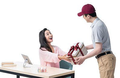 索尼和旗下多个工作室向加州大火捐款500万美元